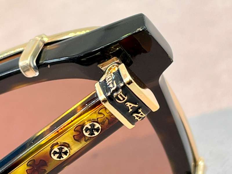 Picture of Chrome Hearts Sunglasses _SKUfw51977573fw
